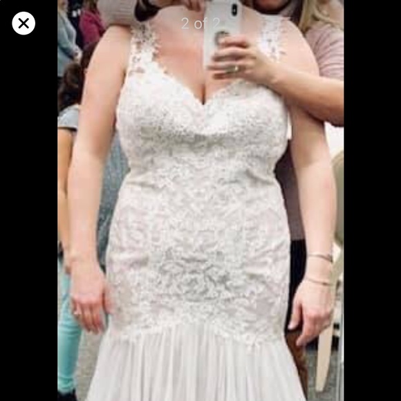 Wedding dress - Picture 2 of 2